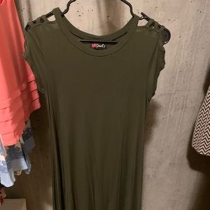 Green flowy Dress with shoulder design!
